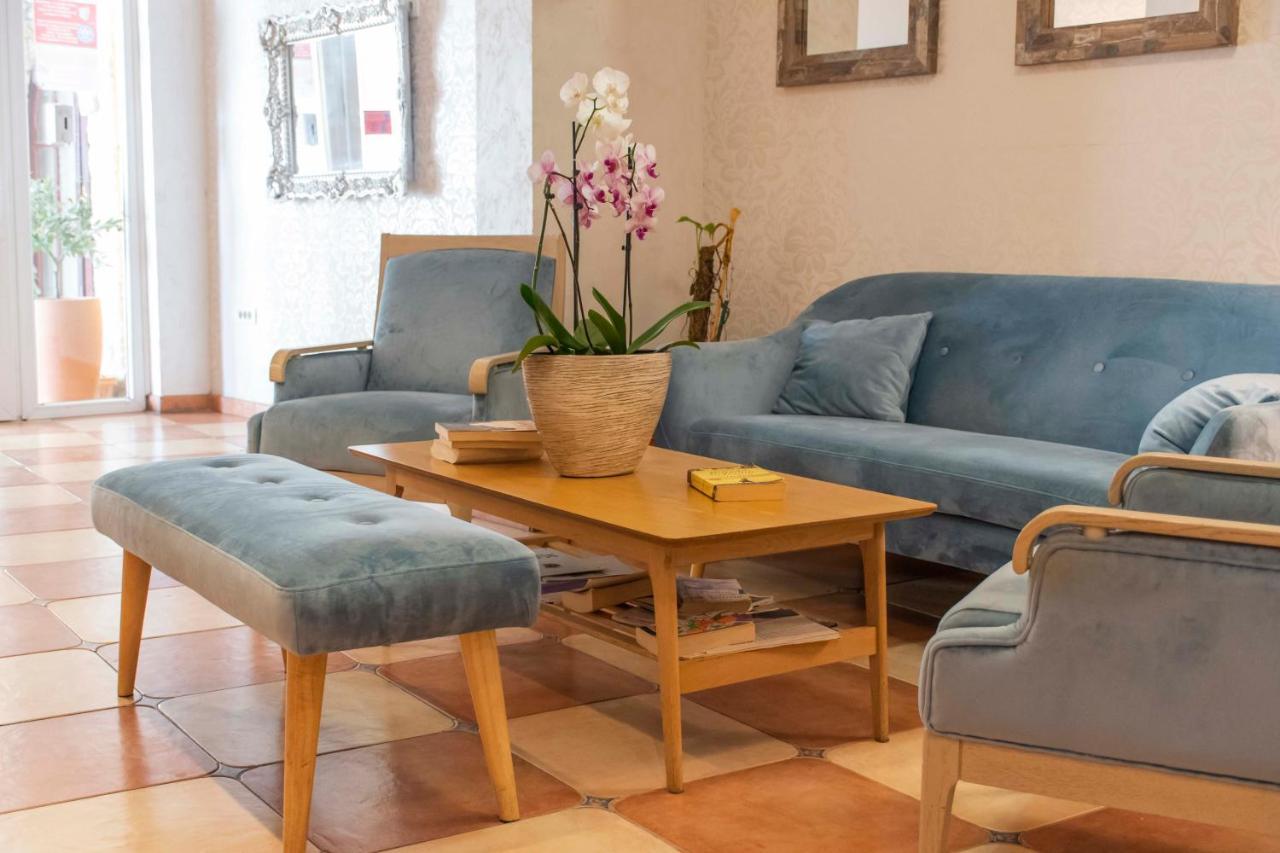 בודווה Mali Hotel Porat מראה חיצוני תמונה