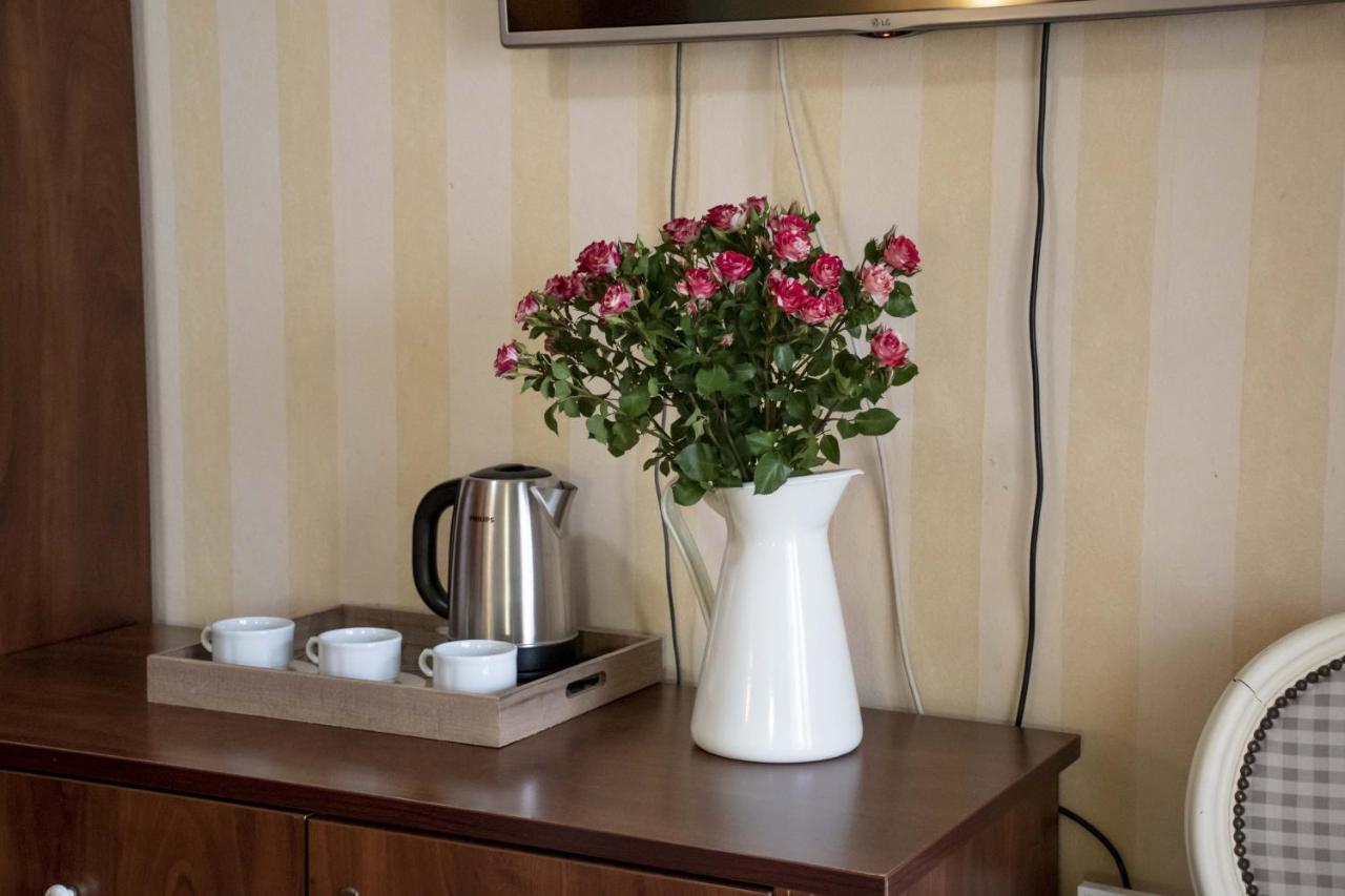 בודווה Mali Hotel Porat מראה חיצוני תמונה